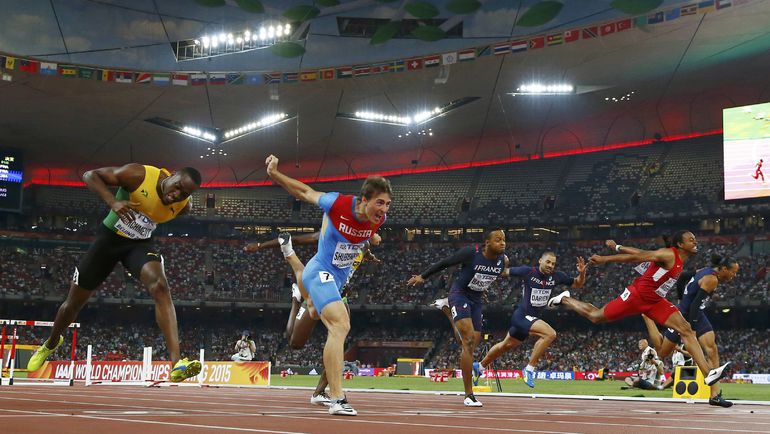 Пятница. Пекин. Золотой финиш Сергея ШУБЕНКОВА (второй слева). Фото REUTERS