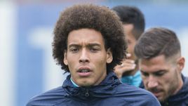 Витсель все ближе к "Милану" и 100 миллионов за Роббена