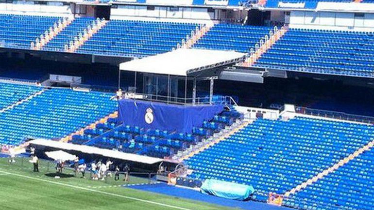 Презентация де Хеа должна была пройти во вторник в 13:00...