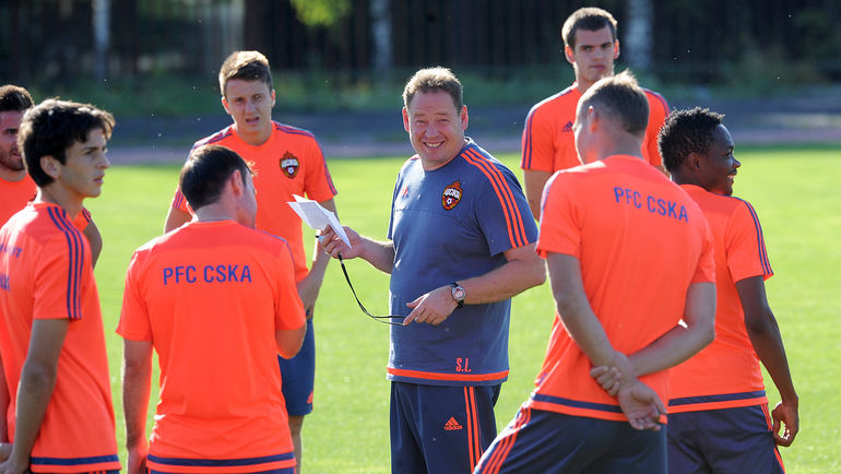 Леонид СЛУЦКИЙ и его ЦСКА ушли на международный перерыв первыми. Фото Алексей ИВАНОВ