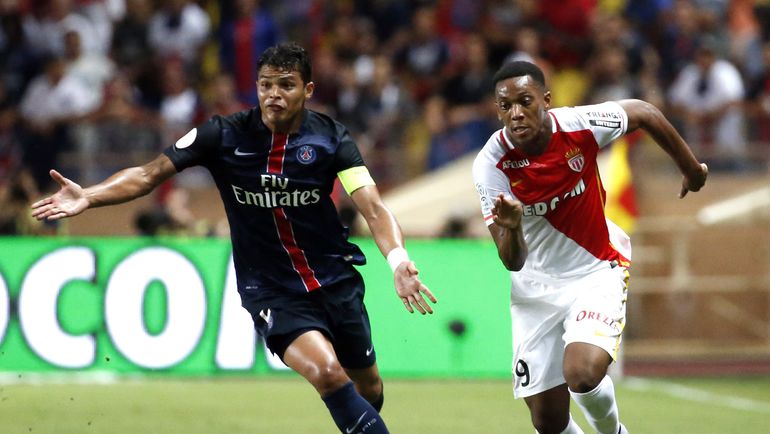 Антони МАРСЬЯЛЬ (справа). Фото AFP