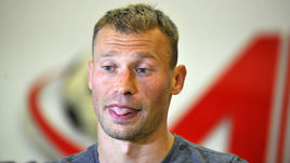 Сегодня. Химки. Василий БЕРЕЗУЦКИЙ после тренировки сборной России.