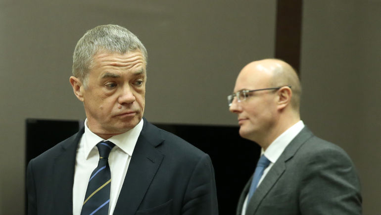 Первый и второй президенты КХЛ - Александр МЕДВЕДЕВ и Дмирий ЧЕРНЫШЕНКО. Фото Михаил МЕТЦЕЛЬ, ИТАР-ТАСС