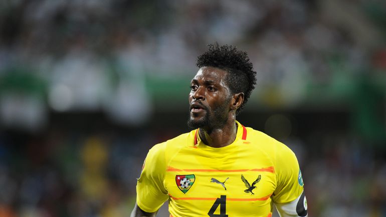 Во время обстрела автобуса сборной Того в январе 2010 года на руках Эмманюэля АДЕБАЙОРА умер человек. Фото AFP