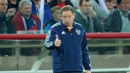 Суббота. Москва. Тушино. Россия - Швеция - 1:0. Леонид СЛУЦКИЙ.