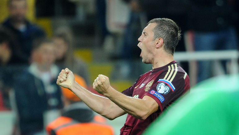 5 сентября, Москва. Россия-Швеция – 1:0. Радость Артема ДЗЮБЫ после гола. Фото Алексей ИВАНОВ,