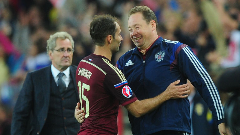 Суббота. Москва. Тушино. Россия – Швеция – 1:0. Леонид СЛУЦКИЙ и Роман ШИРОКОВ. Фото Алексей ИВАНОВ,