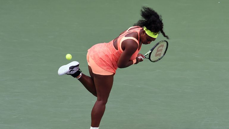 Вчера. Нью-Йорк. Серена УИЛЬЯМС в матче против Мэдисон Кис. Фото AFP