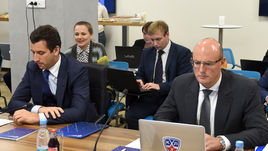 Сегодня. Москва. Роман РОТЕНБЕРГ и Дмитрий ЧЕРНЫШЕНКО на заседании совета директоров КХЛ.