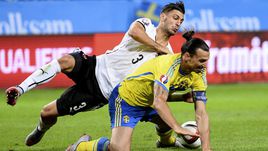 Сегодня. Стокгольм. Швеция – Австрия – 1:4. Александр ДРАГОВИЧ и австрийская сборная разгромили шведов под предводительством Златана ИБРАГИМОВИЧА и вышли на Euro-2016.