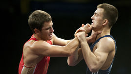 Вторник. Лас-Вегас. Адам КУРАК в схватке с Тимуром БЕРДЫЕВЫМ.