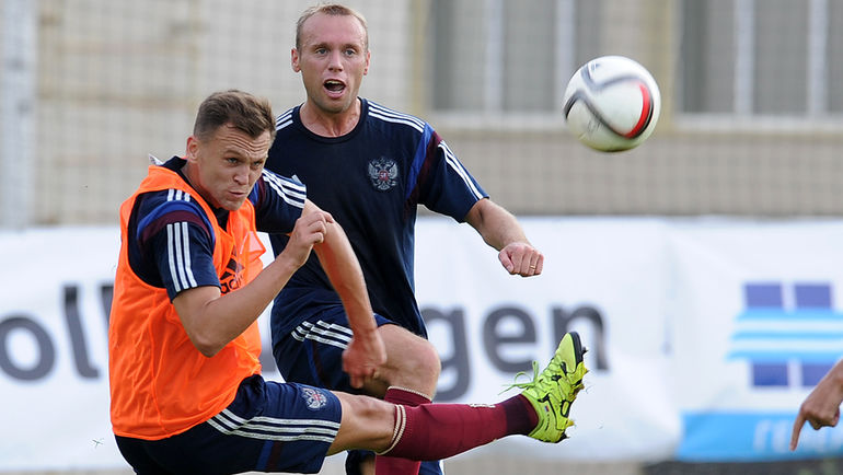 6 сентября. Новогорск. Денис ЧЕРЫШЕВ и Денис ГЛУШАКОВ на тренировке сборной России. Фото Алексей ИВАНОВ,