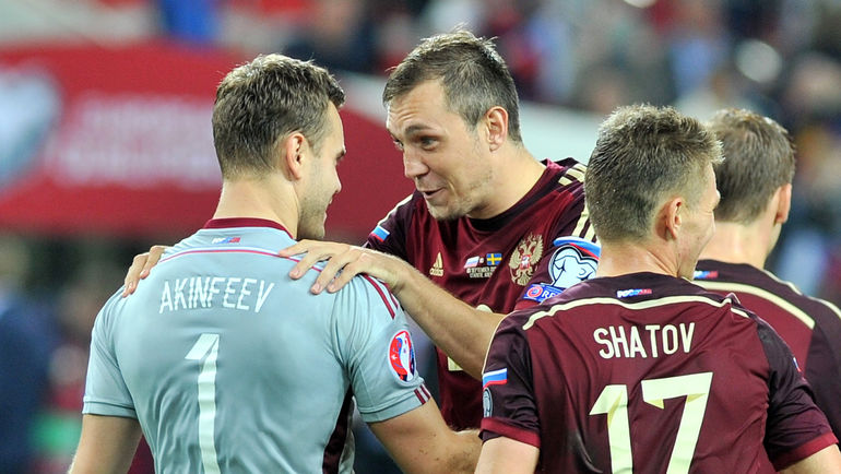 Суббота. Москва. Тушино. Россия - Швеция - 1:0. Два героя матча - Игорь АКИНФЕЕВ и Артем ДЗЮБА. Фото Алексей ИВАНОВ,