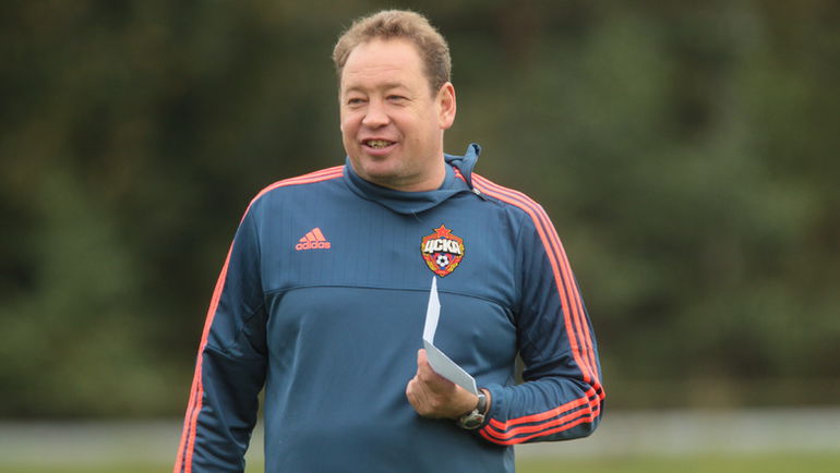 Леониду СЛУЦКОМУ пришлось стремительно переключаться с работы в сборной России на подготовку к дерби двух столиц. Фото Валентин КОБЫЩА, ПФК ЦСКА