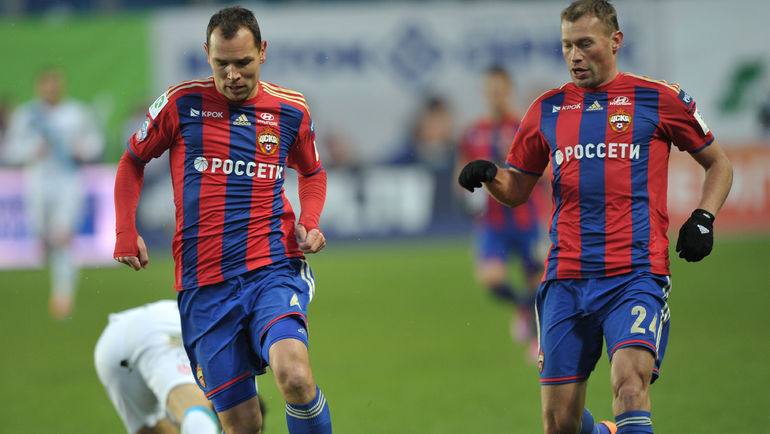 Сергей ИГНАШЕВИЧ (слева) и в 36 лет остается важнейшим звеном в игре ЦСКА. Фото Александр ФЕДОРОВ,