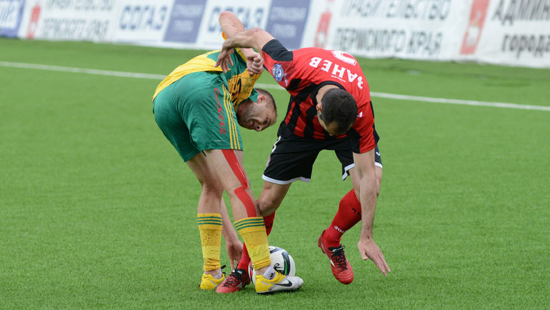 Владислав КУЛИК (слева) и Петар ЗАНЕВ. Фото Михаил ЮРЬЕВ