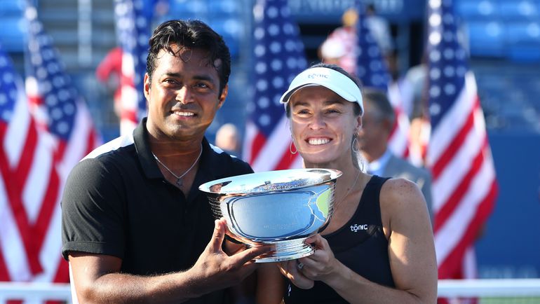 Пятница. Нью-Йорк. Мартина ХИНГИС и Леандр ПАЕС выиграли третий за сезон турнир