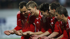 Сборная России-2008: Сергей ИГНАШЕВИЧ, Роман ПАВЛЮЧЕНКО, Юрий ЖИРКОВ, Константин ЗЫРЯНОВ и Андрей АРШАВИН (слева направо).