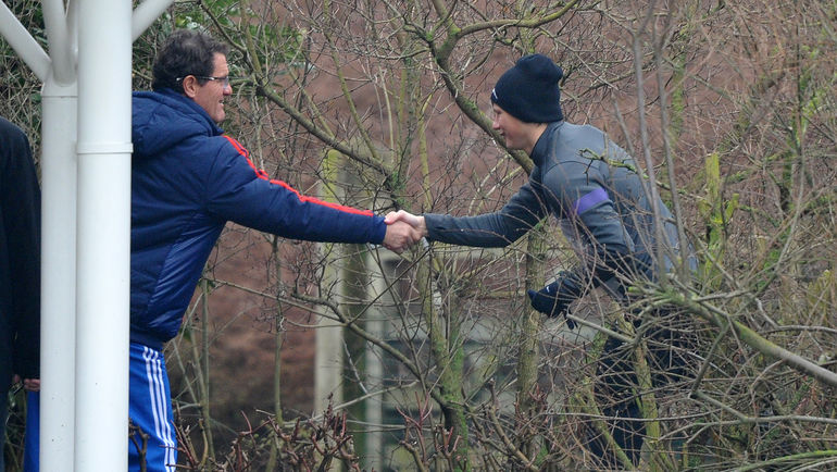 Андрей АРШАВИН приветствует Фабио КАПЕЛЛО из глубокого запаса