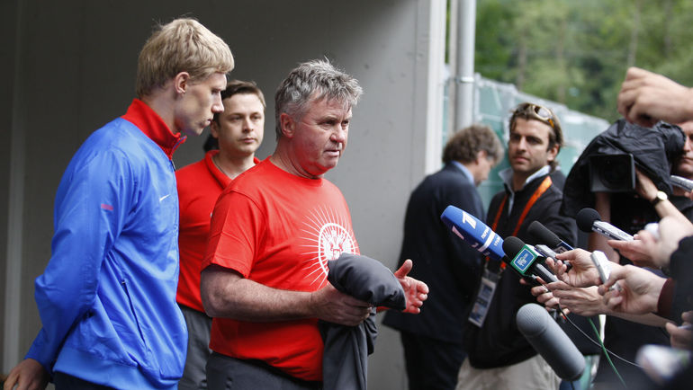 Павел ПОГРЕБНЯК пропустил Euro-2008 в составе сборной Гуса ХИДДИНКА из-за травмы. Фото Александр ФЕДОРОВ,