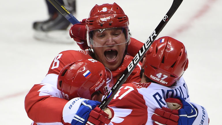 Павел ДАЦЮК, Александр ОВЕЧКИН и Александр РАДУЛОВ. Фото Александр ФЕДОРОВ,
