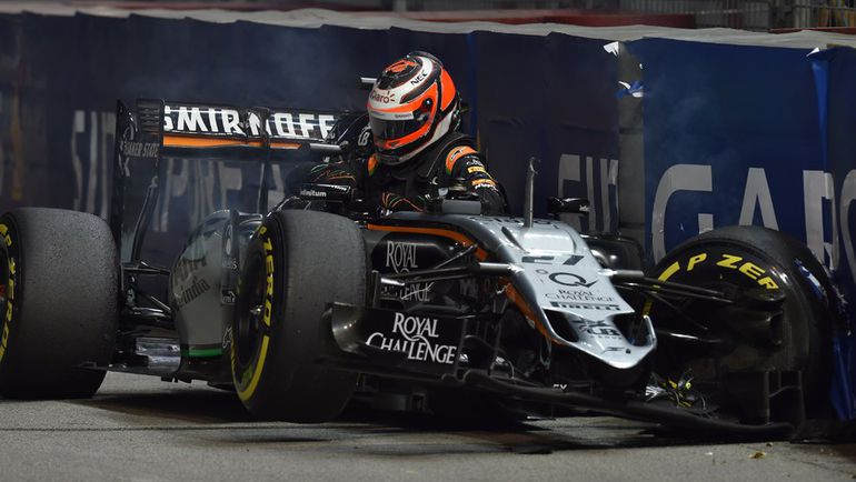 Авария Нико ХЮЛЬКЕНБЕРГА. Фото REUTERS