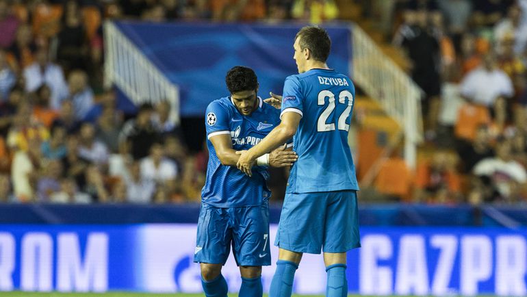 ХАЛК и Артем ДЗЮБА. Фото Вячеслав ЕВДОКИМОВ, ФК