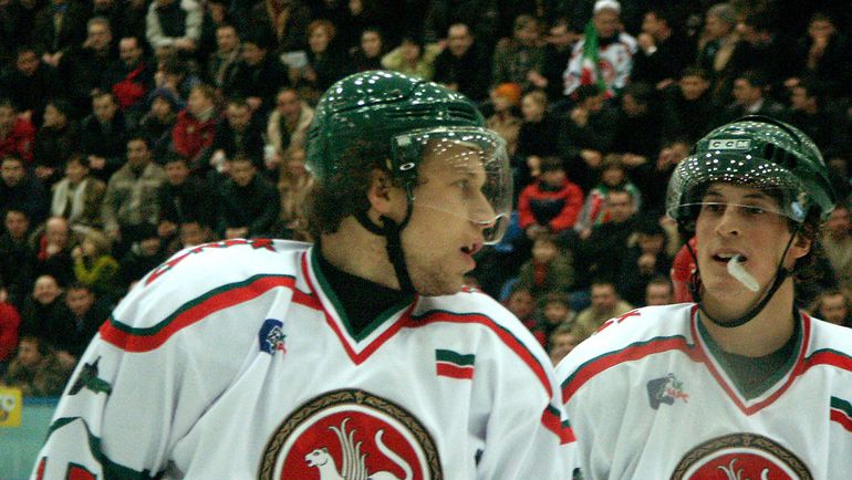 Во времена выступлений в суперлиге Дэни ХИТЛИ (слева) и Венсана ЛЕКАВАЛЬЕ результативность российского чемпионата была такой же низкой, как и сейчас. Фото Владимир ТУНИК Во времена выступлений в суперлиге Дэни ХИТЛИ (слева) и Венсана ЛЕКАВАЛЬЕ результативность российского чемпионата была такой же низкой, как и сейчас. Фото Владимир ТУНИК