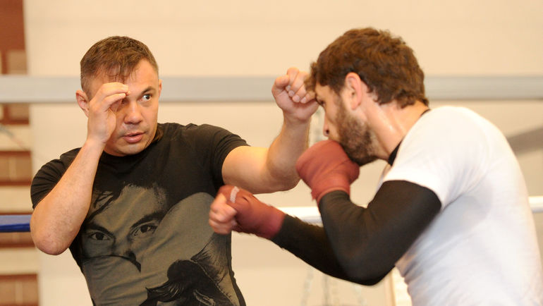 Хабиб АЛЛАХВЕРДИЕВ (справа) на тренировке с Костей ЦЗЮ. Фото Татьяна ДОРОГУТИНА, Хабиб АЛЛАХВЕРДИЕВ (справа) на тренировке с Костей ЦЗЮ. Фото Татьяна ДОРОГУТИНА,