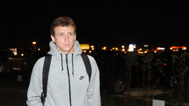 Понедельник. Шереметьево. Павел МАМАЕВ вместе с Александром Кокориным опоздал на 15 минут.