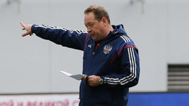 Вторник. Химки. Леонид СЛУЦКИЙ на тренировке сборной России.