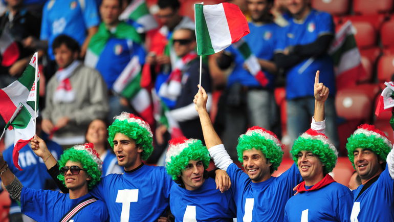 Итальянцы, скорее всего, могут праздновать выход на Euro. Фото REUTERS Итальянцы, скорее всего, могут праздновать выход на Euro. Фото REUTERS