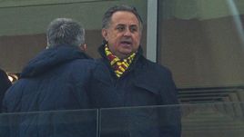 Сегодня. Москва. Тушино. Россия – Черногория – 2:0. Виталий МУТКО (справа).