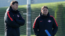 Пятница. Тарасовка. Дмитрий АЛЕНИЧЕВ (справа) и Егор ТИТОВ на тренировке