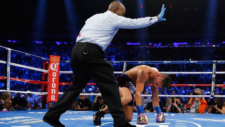 Суббота. Нью-Йорк. Нокаут Давида ЛЕМЬЕ. Фото REUTERS Суббота. Нью-Йорк. Нокаут Давида ЛЕМЬЕ. Фото REUTERS