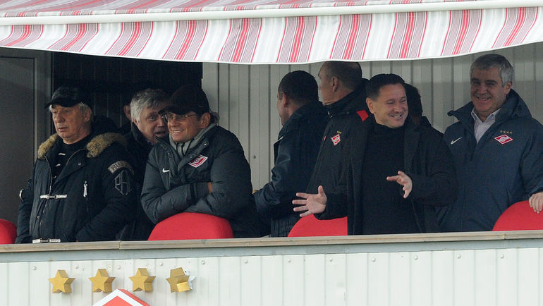 В понедельник Леонид ФЕДУН и Дмитрий АЛЕНИЧЕВ встретились на матче В понедельник Леонид ФЕДУН и Дмитрий АЛЕНИЧЕВ встретились на матче