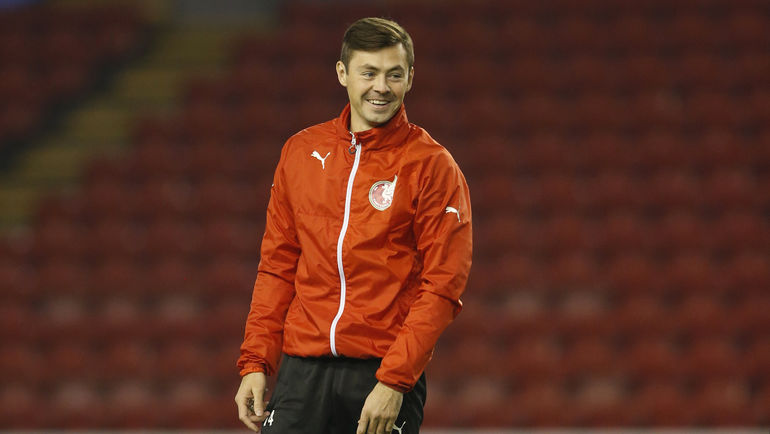 Динияр БИЛЯЛЕТДИНОВ вернулся в Ливерпуль, где изграл за Динияр БИЛЯЛЕТДИНОВ вернулся в Ливерпуль, где изграл за