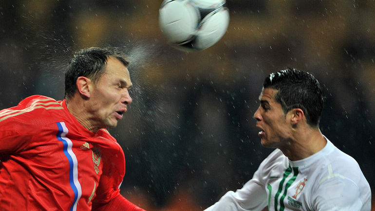 7 июня 2013 года. Лиссабон. Отборочный матч ЧМ-2014. Португалия - Россия - 1:0. КРИШТИАНУ РОНАЛДУ против Сергея ИГНАШЕВИЧА. Фото Алексей ИВАНОВ, 7 июня 2013 года. Лиссабон. Отборочный матч ЧМ-2014. Португалия - Россия - 1:0. КРИШТИАНУ РОНАЛДУ против Сергея ИГНАШЕВИЧА. Фото Алексей ИВАНОВ,