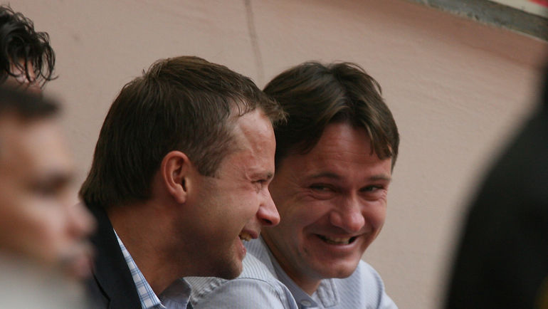 5 августа 2006 года. Москва. Дмитрий ПАРФЕНОВ (слева) и Дмитрий АЛЕНИЧЕВ на матче 5 августа 2006 года. Москва. Дмитрий ПАРФЕНОВ (слева) и Дмитрий АЛЕНИЧЕВ на матче