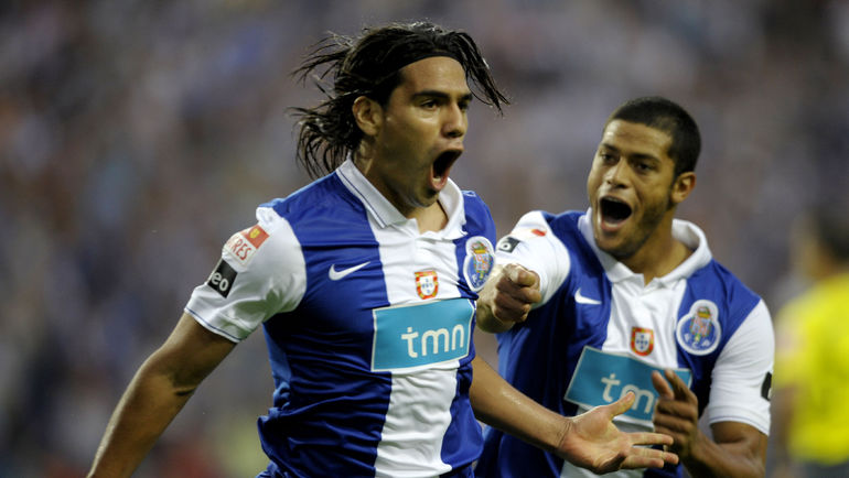 ХАЛК (справа) будет рад видеть экс-партнера по ХАЛК (справа) будет рад видеть экс-партнера по