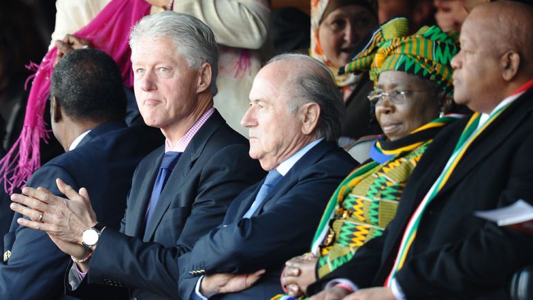 Экс-президент США Билл КЛИНТОН и Йозеф БЛАТТЕР. Фото REUTERS Экс-президент США Билл КЛИНТОН и Йозеф БЛАТТЕР. Фото REUTERS