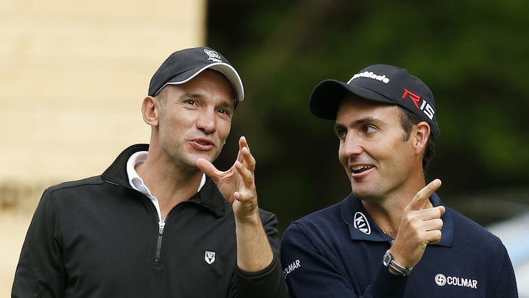 Андрей ШЕВЧЕНКО и Эдуардо МОЛИНАРИ на поле для игры в гольф. Фото REUTERS Андрей ШЕВЧЕНКО и Эдуардо МОЛИНАРИ на поле для игры в гольф. Фото REUTERS