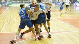 Фавориты суперлиги очки не теряют