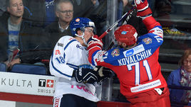 Сегодня. Хельсинки. Финляндия - Россия - 2:1. Илья КОВАЛЬЧУК (№71) против Сами ЛЕПИСТО.