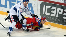 Четверг. Хельсинки. Финляндия – Россия – 2:1. Сборная России начала Евротур с поражения.