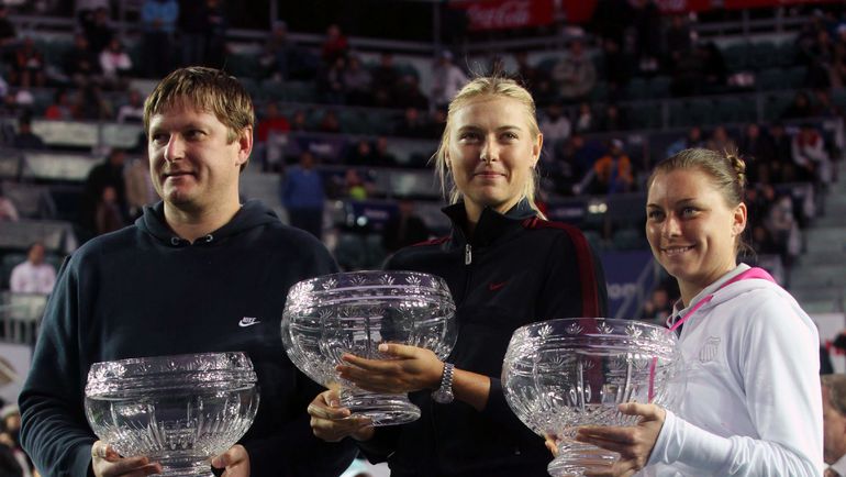 Евгений КАФЕЛЬНИКОВ, Мария ШАРАПОВА и Вера ЗВОНАРЕВА. Фото AFP Евгений КАФЕЛЬНИКОВ, Мария ШАРАПОВА и Вера ЗВОНАРЕВА. Фото AFP
