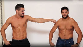 Евгений САВИН и нападающий