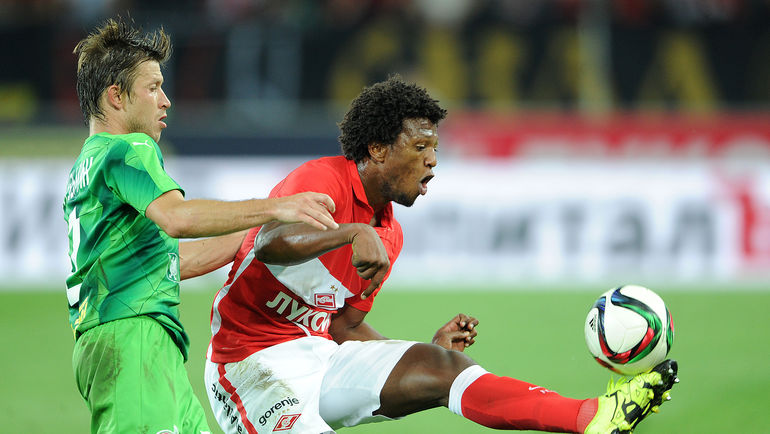 Олег КУЗЬМИН против ЗЕ ЛУИША. Фото Алексей ИВАНОВ, Олег КУЗЬМИН против ЗЕ ЛУИША. Фото Алексей ИВАНОВ,