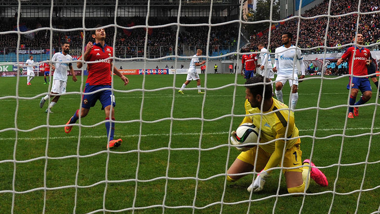 Леонид Слуцкий никак не может найти пенальтиста в команде - все дают сбой. Фото Алексей ИВАНОВ, Леонид Слуцкий никак не может найти пенальтиста в команде - все дают сбой. Фото Алексей ИВАНОВ,