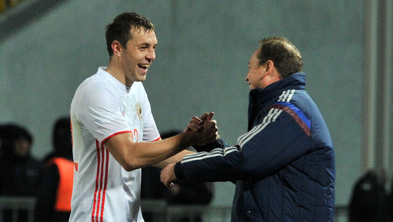 Артем ДЗЮБА и Леонид СЛУЦКИЙ. Фото Алексей ИВАНОВ, Артем ДЗЮБА и Леонид СЛУЦКИЙ. Фото Алексей ИВАНОВ,